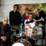 I Flowers, band barese che contende ai coetanei La Via del Blues il primato di gruppo pi� longevo di Bari. Sono infatti attivi dal lontano 1966 e da 54 anni continuano a suonare il loro rock blues, riproponendo i grandi classici dei 60 e 70